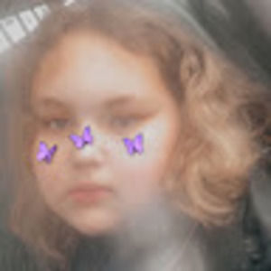 Meet your Posher, Layla